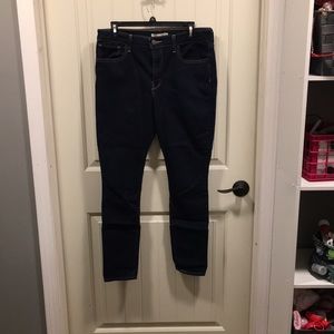 Levi Strauss High Rise Jeans 32